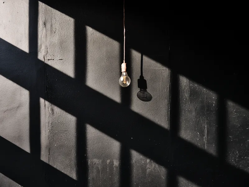 One bulb, one wall
